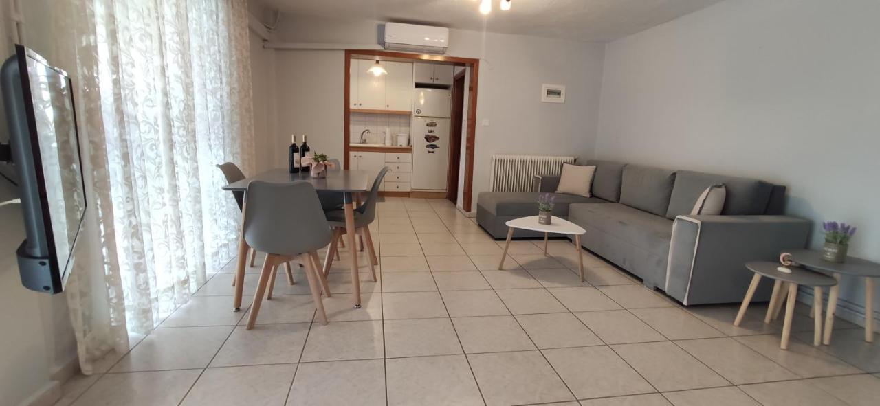 Ostria Appartement Ierissós Buitenkant foto