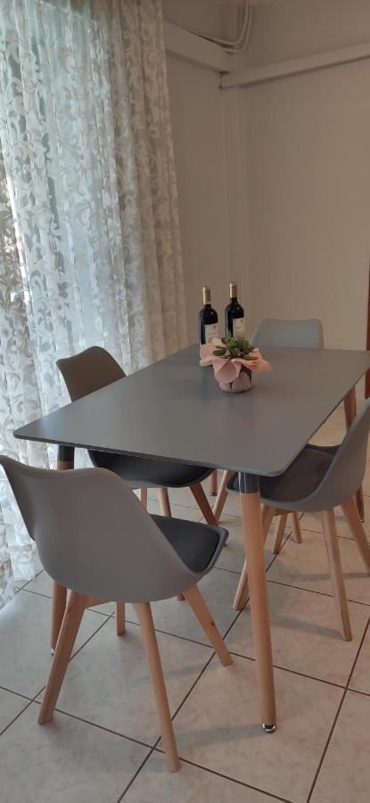 Ostria Appartement Ierissós Buitenkant foto